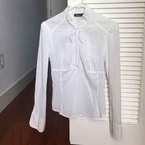 Lightweight polka dot top